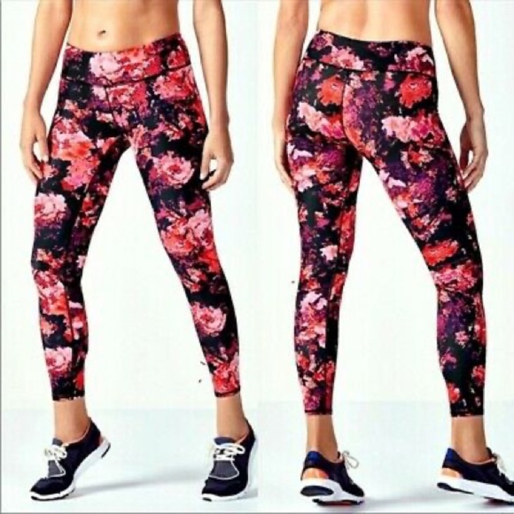 FABLETICS Black Red Salar Floral Print Mid Rise Capri Leggings